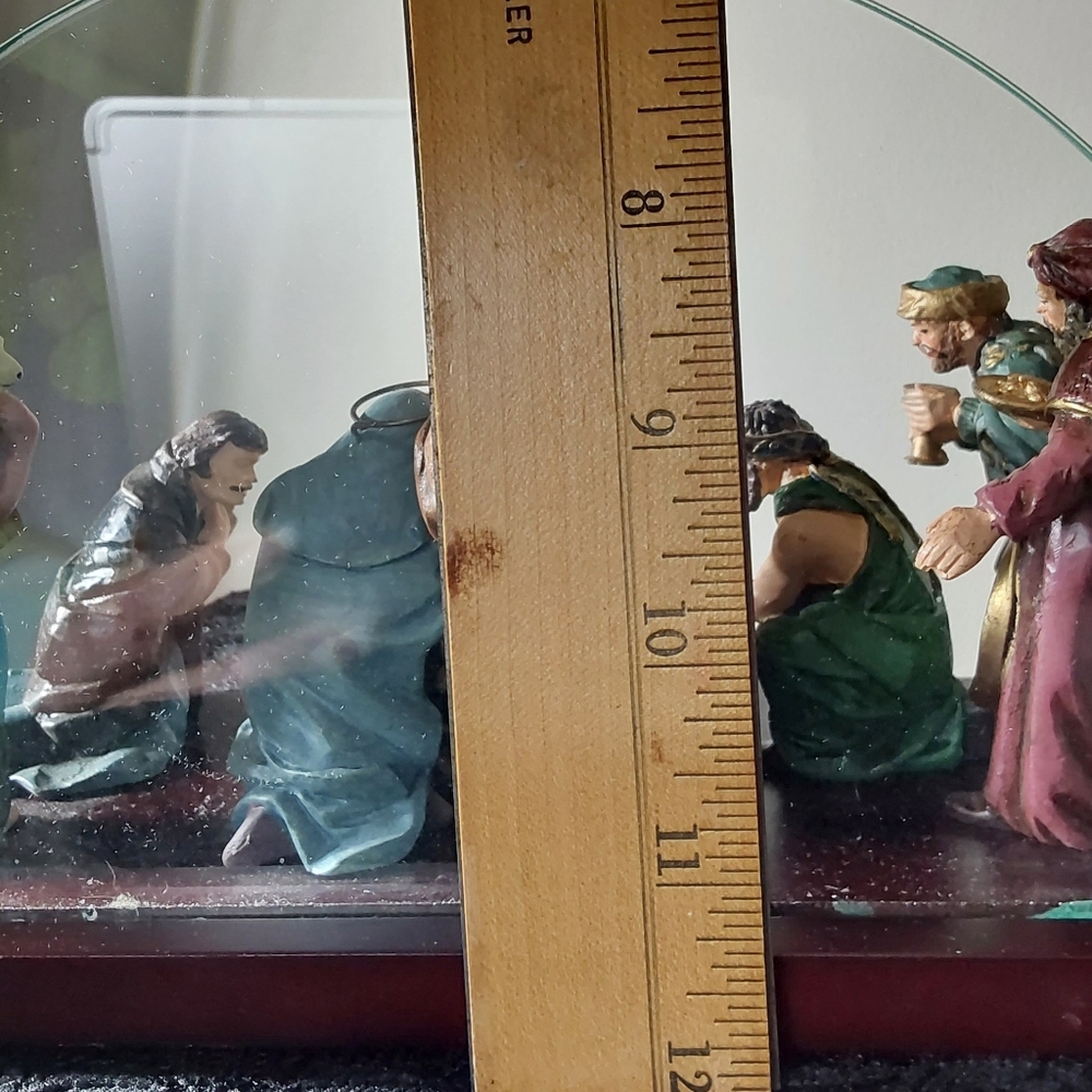 NATIVITY THREE KINGS FIGURINES ON WOOD WITH GLASS - Picture 6 of 6